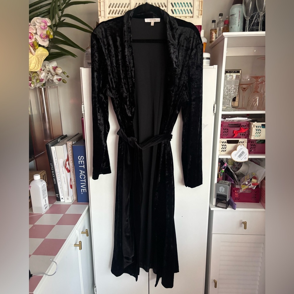 Wayf Elegant Black Velvet Duster